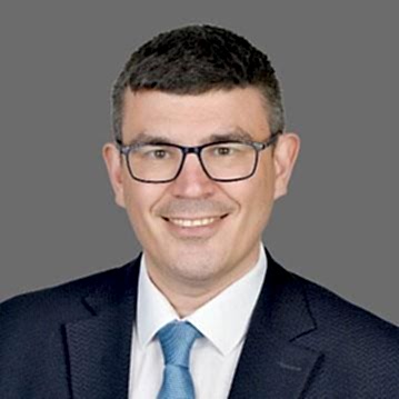 Doğan Yanbastı